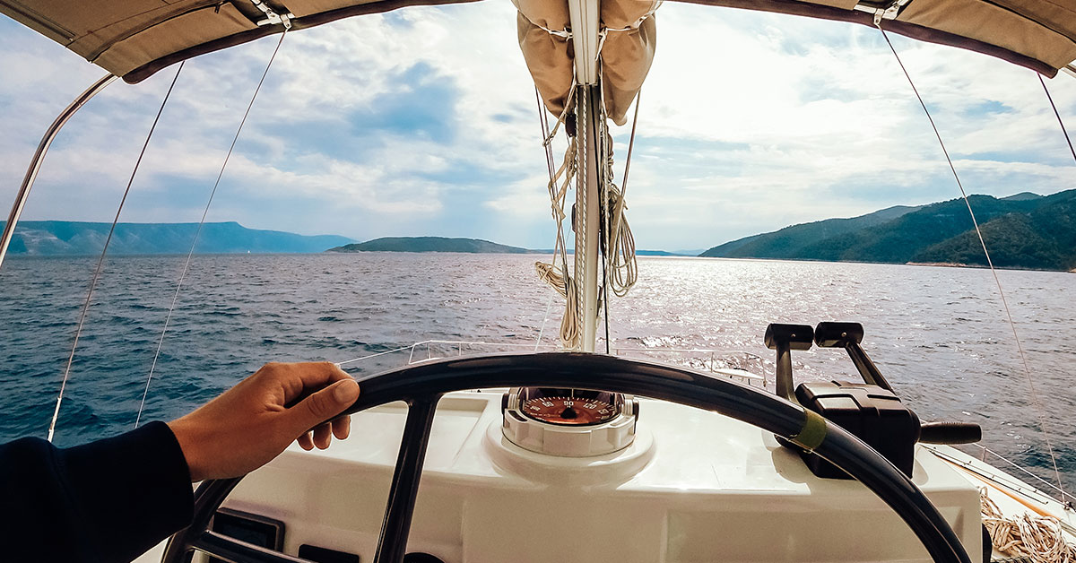 Es necesario contar con permisos para navegar barca hinchable?