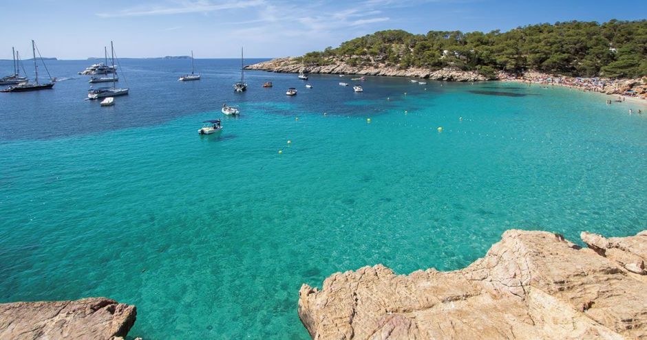 3 playas y 3 calas en Ibiza para ir en barco
