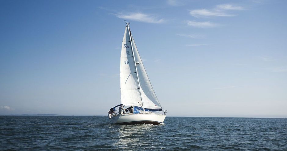 How to rent a boat in Ibiza?