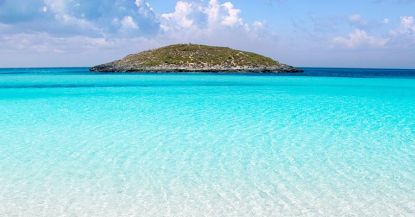 Formentera desde el mar: un viaje a la isla más salvaje y luminosa